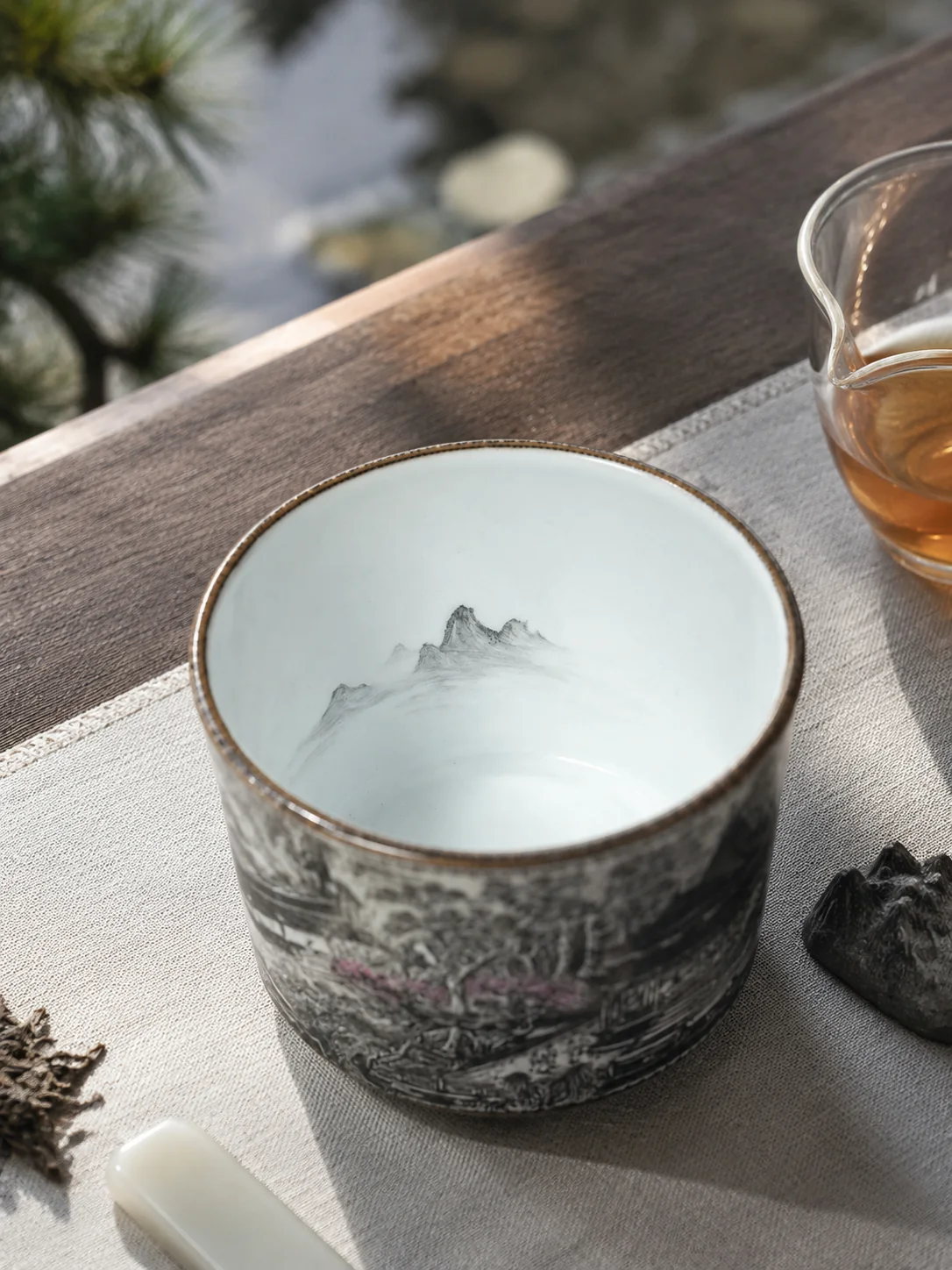 Chenxiang Pavilion Cup — cup interior