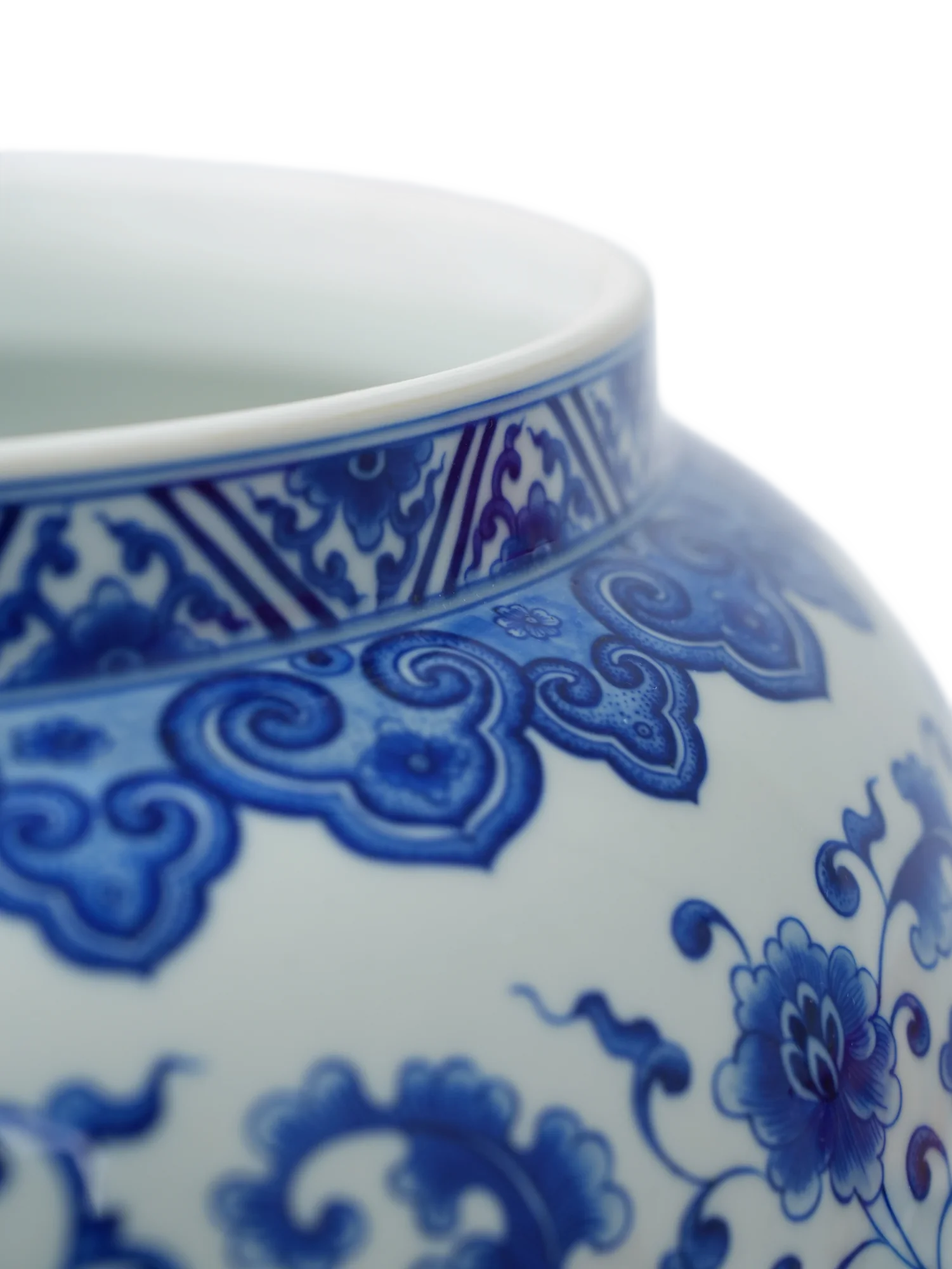 Floral General Jar — rim detail